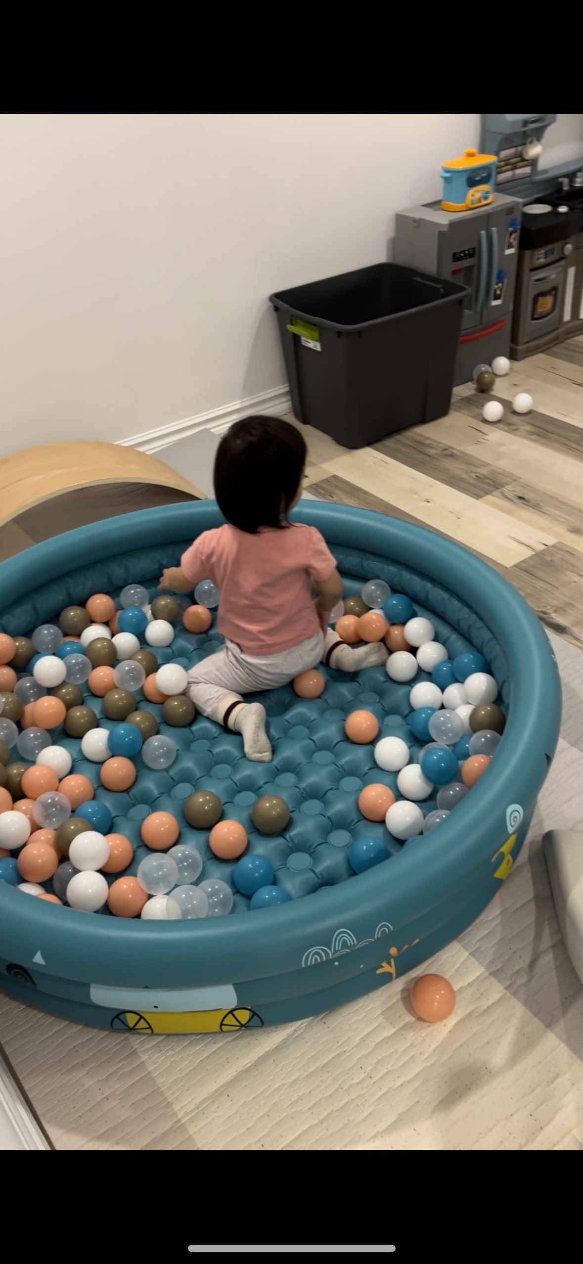 Pit balls with inflatable pool - photo 2