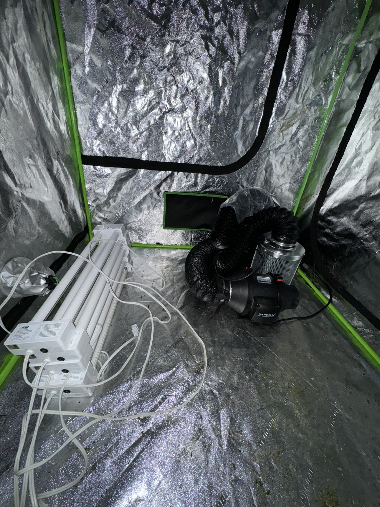 Grow tent kit image indicator(8)