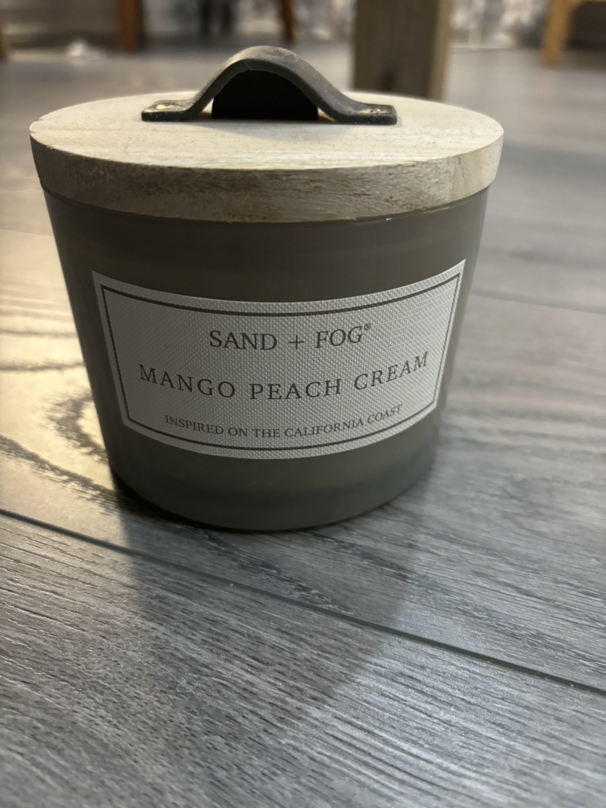 New never used large candle 🏒