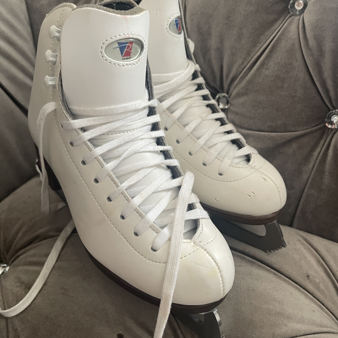 figure skates