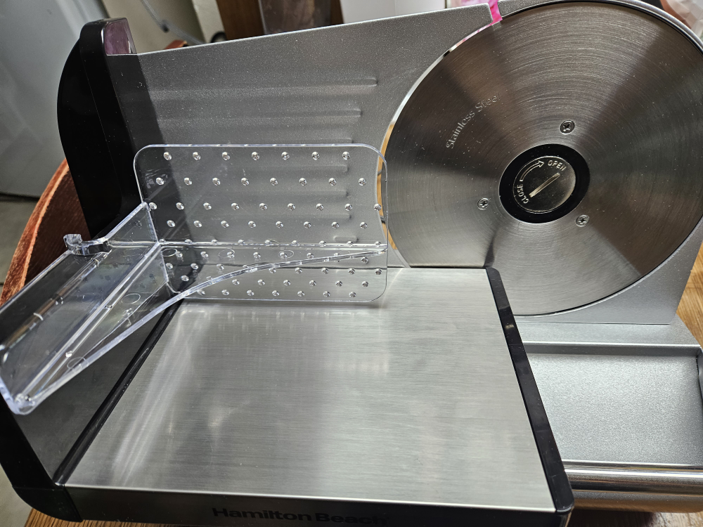 Hamilton Beach deli meat slicer - photo 2