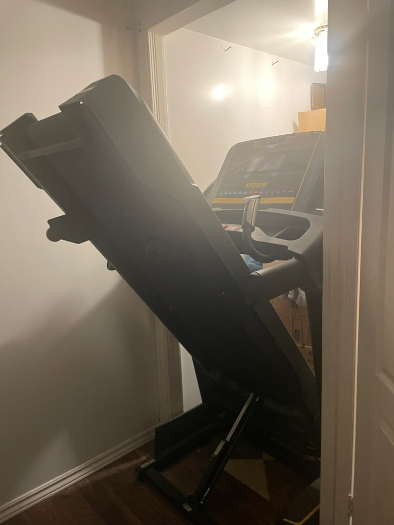 Treadmill - photo 2