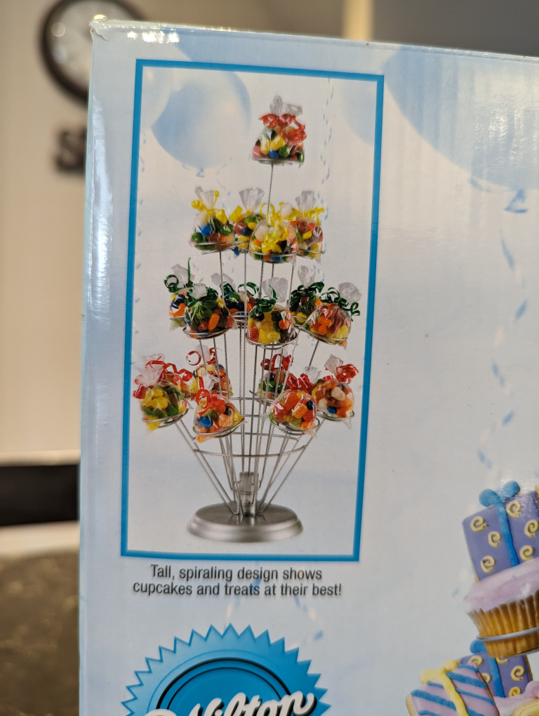 Wilton Cupcake Flair Dessert Stand image indicator(3)