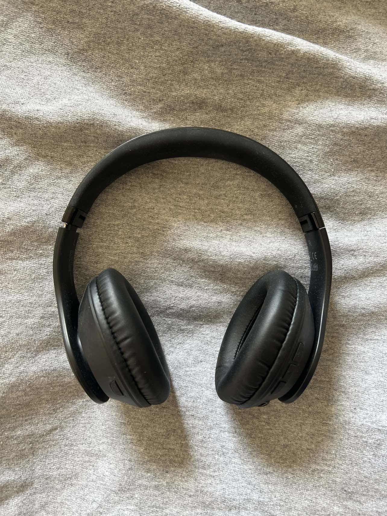 Bluetooth Headphones thumbnail