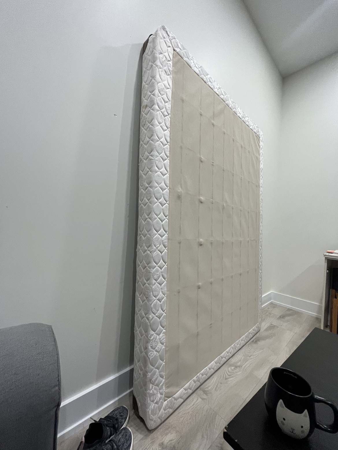 Queen size bed spring image indicator(2)