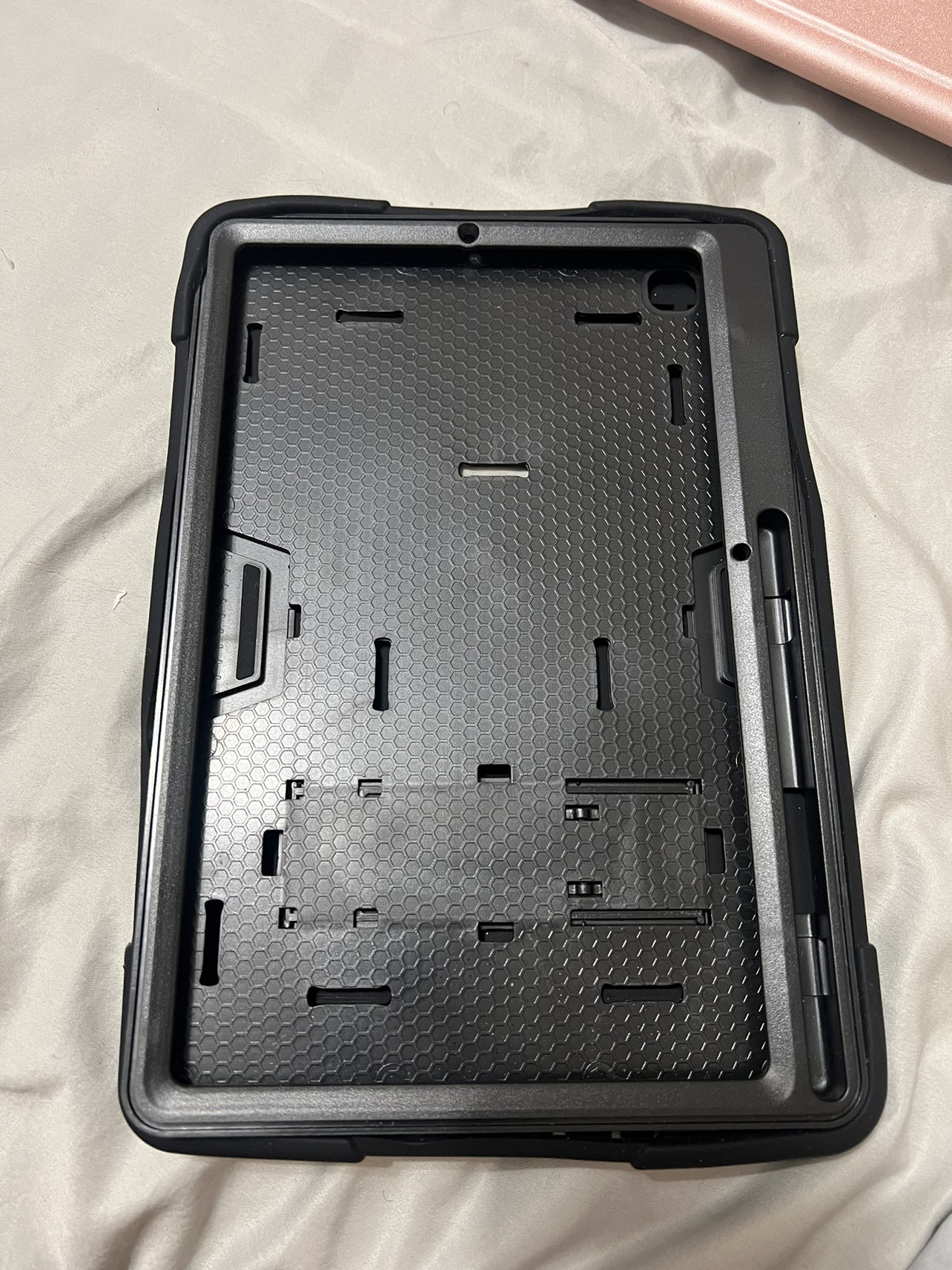 Ipad case for free - photo 2