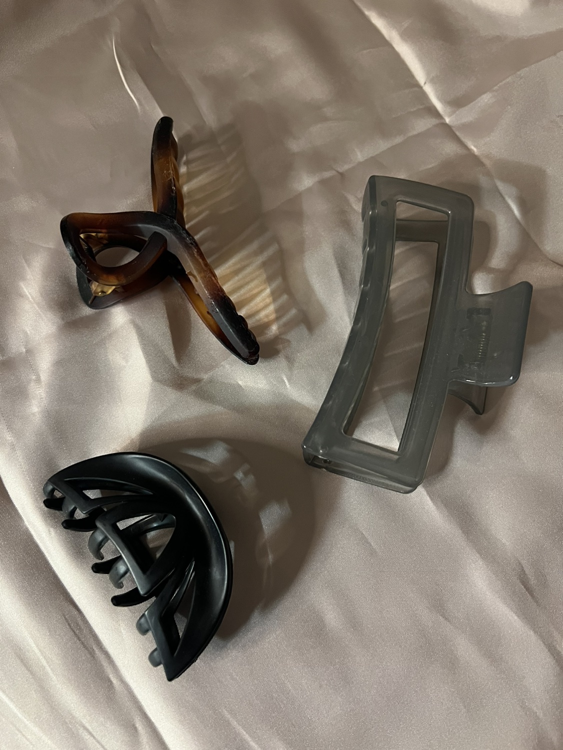 #freecycle pretty hair clips thumbnail