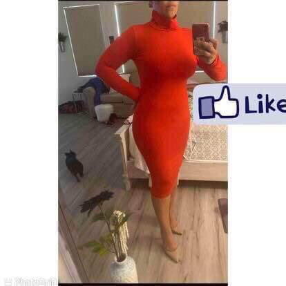 Beautiful woman dress size S/M perfect for cold weather too 🌹❤️ image indicator(2)