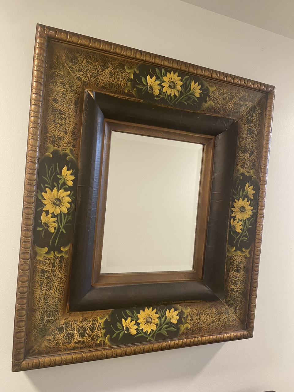 Beautiful, happy mirror. #freecycle