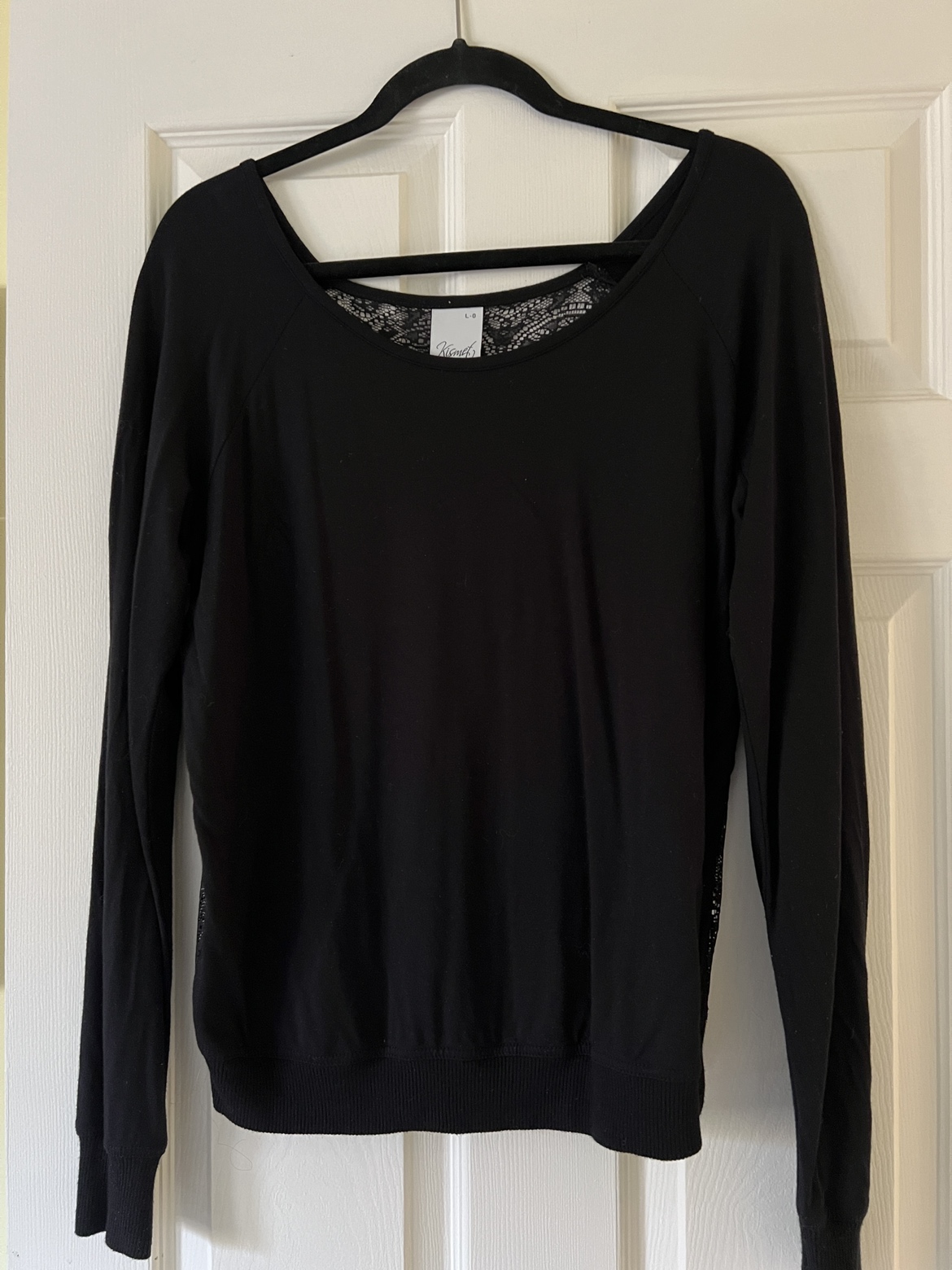 Black sweater thumbnail