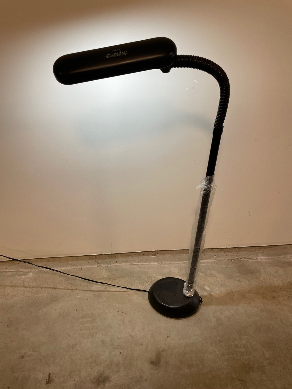 Flexible Black Floor Lamp 🏒