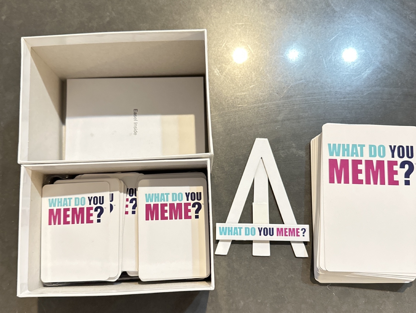 Party Game - What Do You Meme? - photo 2