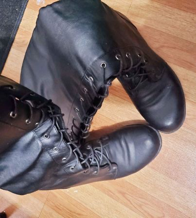 Free Black boots! - photo 2