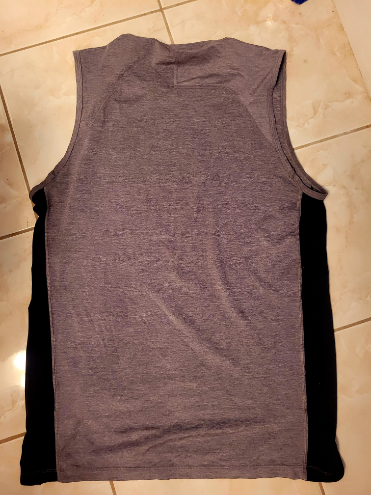 MENS MEDIUM NIKE DRI-FIT SLEEVLESS SHRIT - photo 5