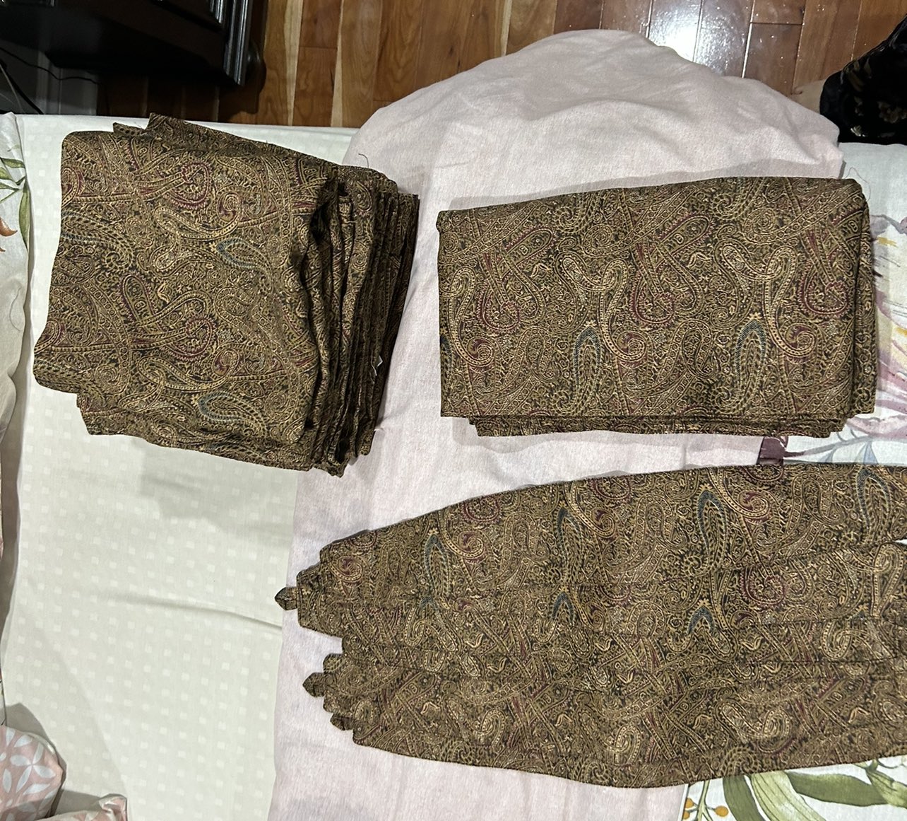 Curtains with ties and Wallace - photo 4