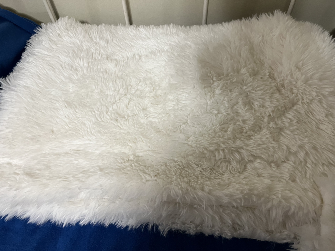 White comfy mat cut pieces - 8 pieces( 4 small and 4 medium - photo 3