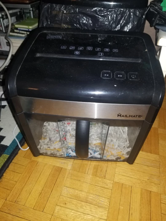 ❄Mailmate paper shredder thumbnail