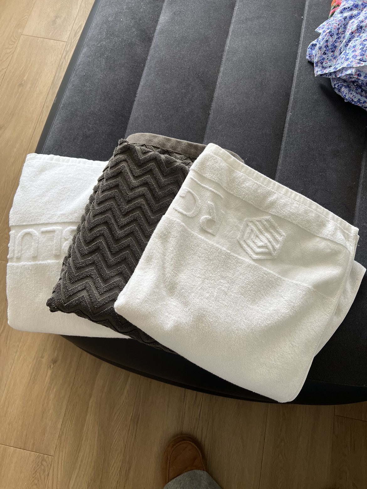 3 towels thumbnail