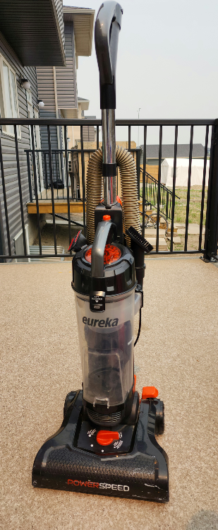 Vacuum Cleaner- Eureka Powerspeed NEU180