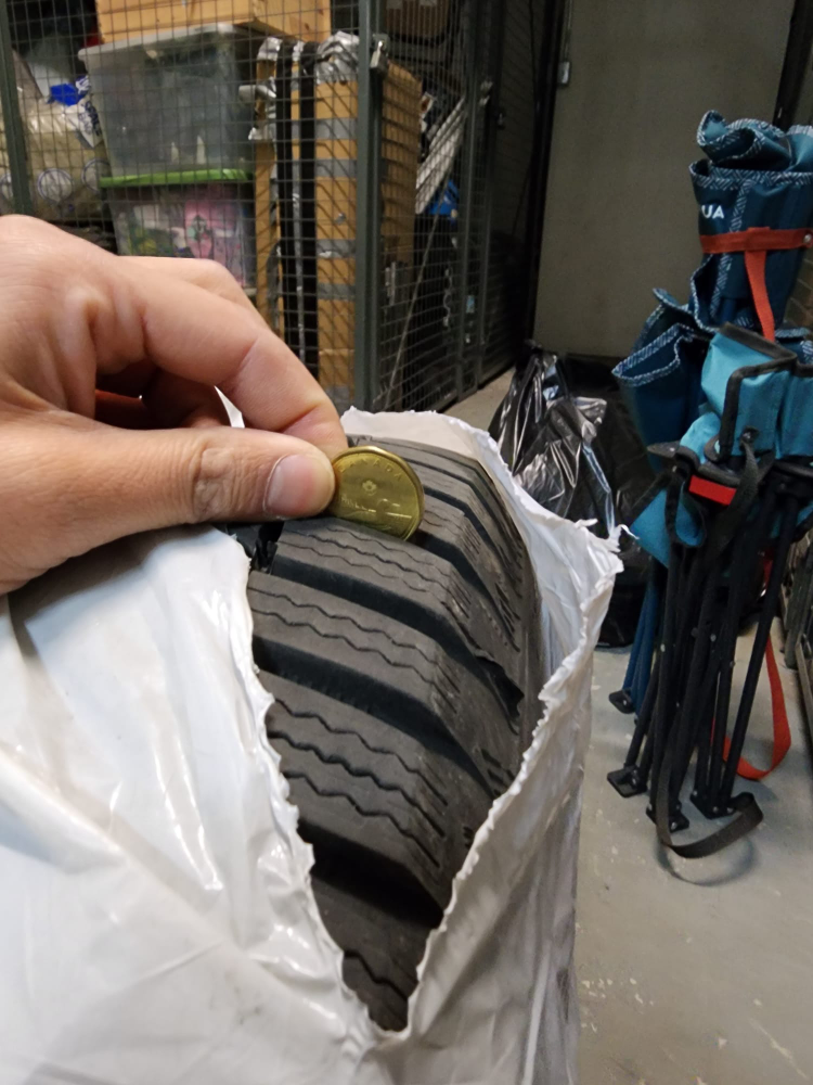 Continental Winter Tires with RIM - VW Passat - photo 5