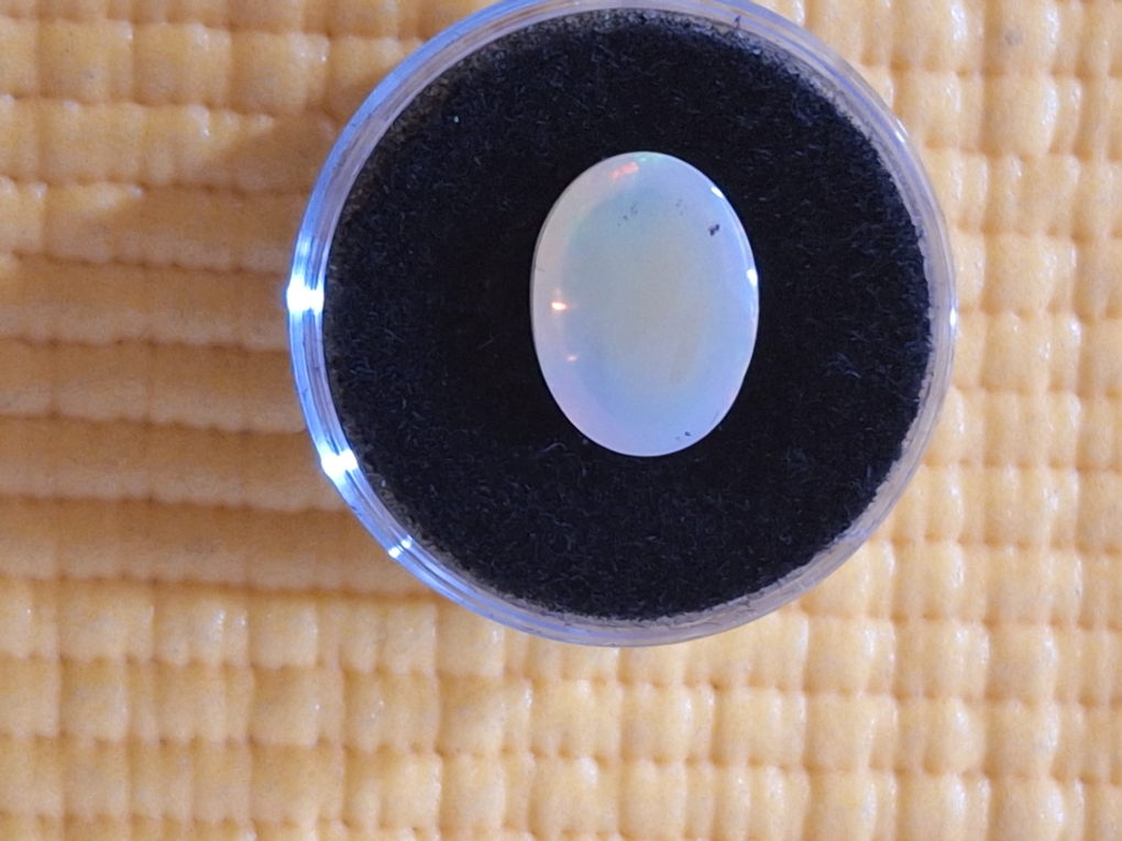 4.10 Carat Ethiopian Opal Appraisal insurance value $2,700 image indicator(5)
