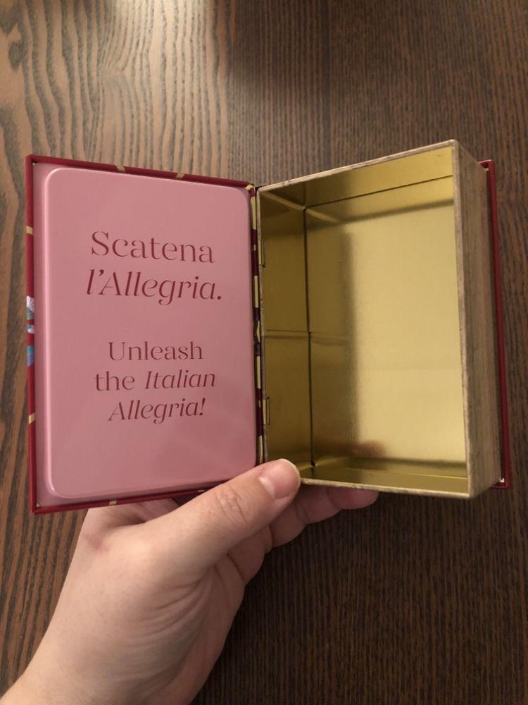 Book-shaped tin box/ November #freecycle image indicator(5)