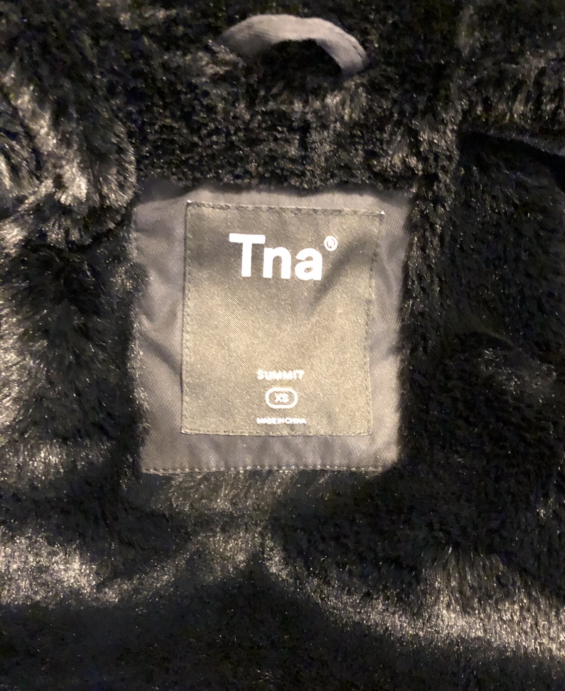 Women’s Aritzia TNA Summit Parka + Free TNA Top - photo 5