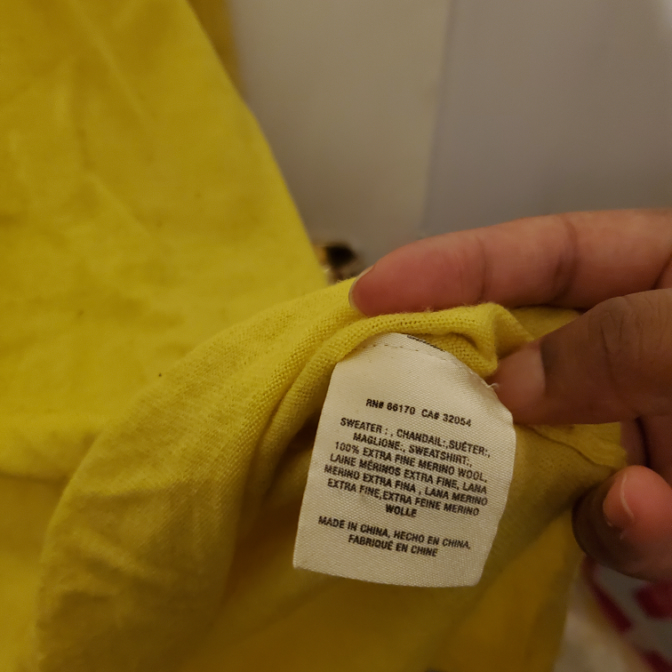 Yellow fine wool sweater image indicator(3)