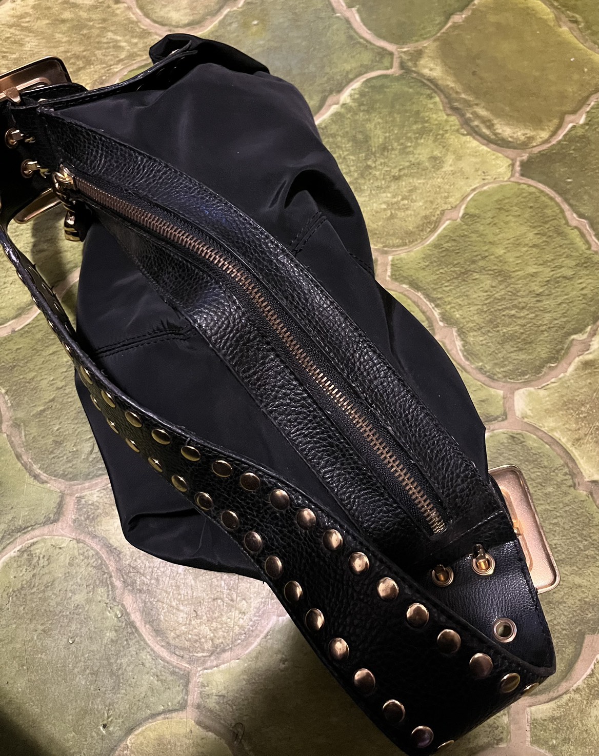 Kathy Van Zeeland Purse image indicator(9)