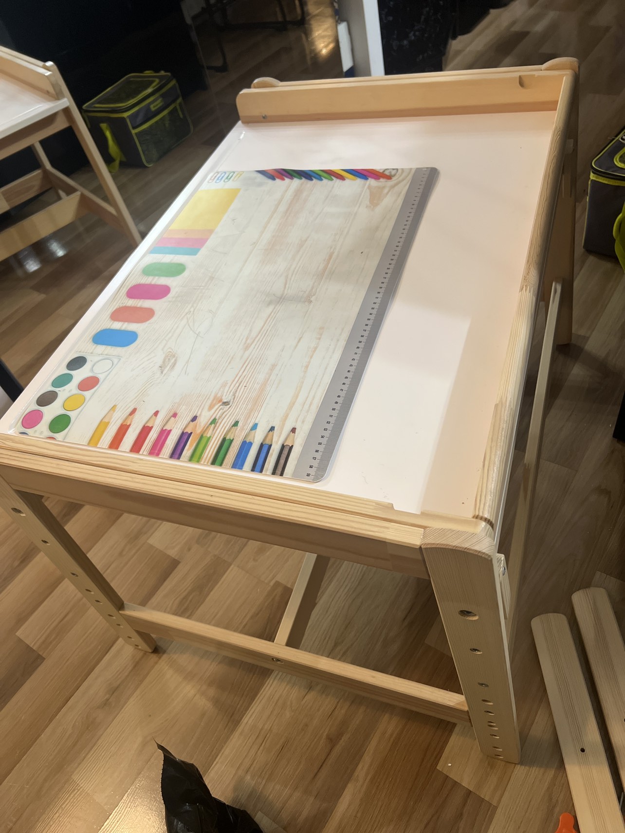 Kids/ Toddler  computer table  or Art table - photo 2