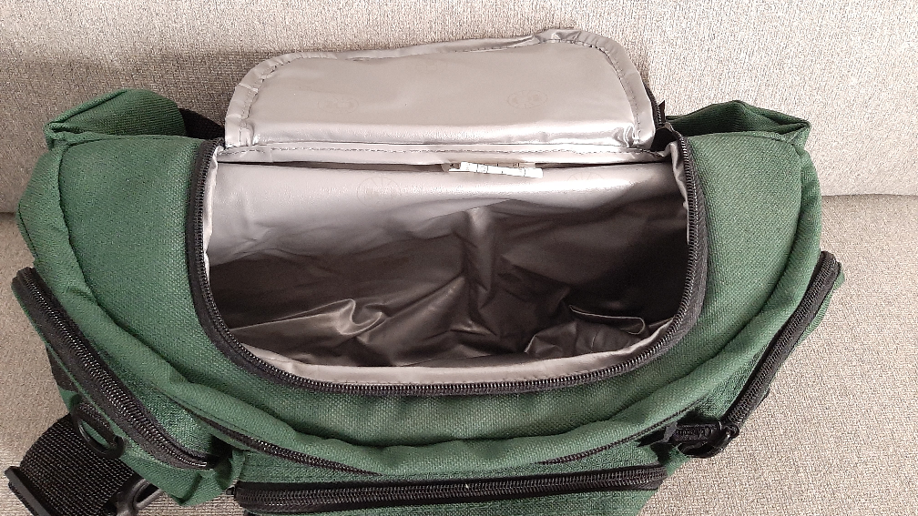 COLEMAN Soft Cooler Hip Pack image indicator(4)