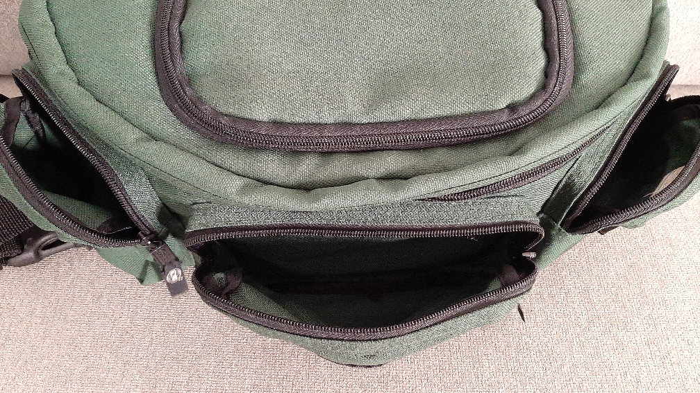 COLEMAN Soft Cooler Hip Pack image indicator(5)