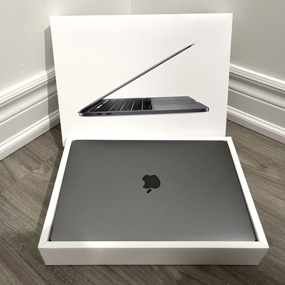 MacBook Pro 13-inch, 2017, Two Thunderbolt 3 Ports - photo 3