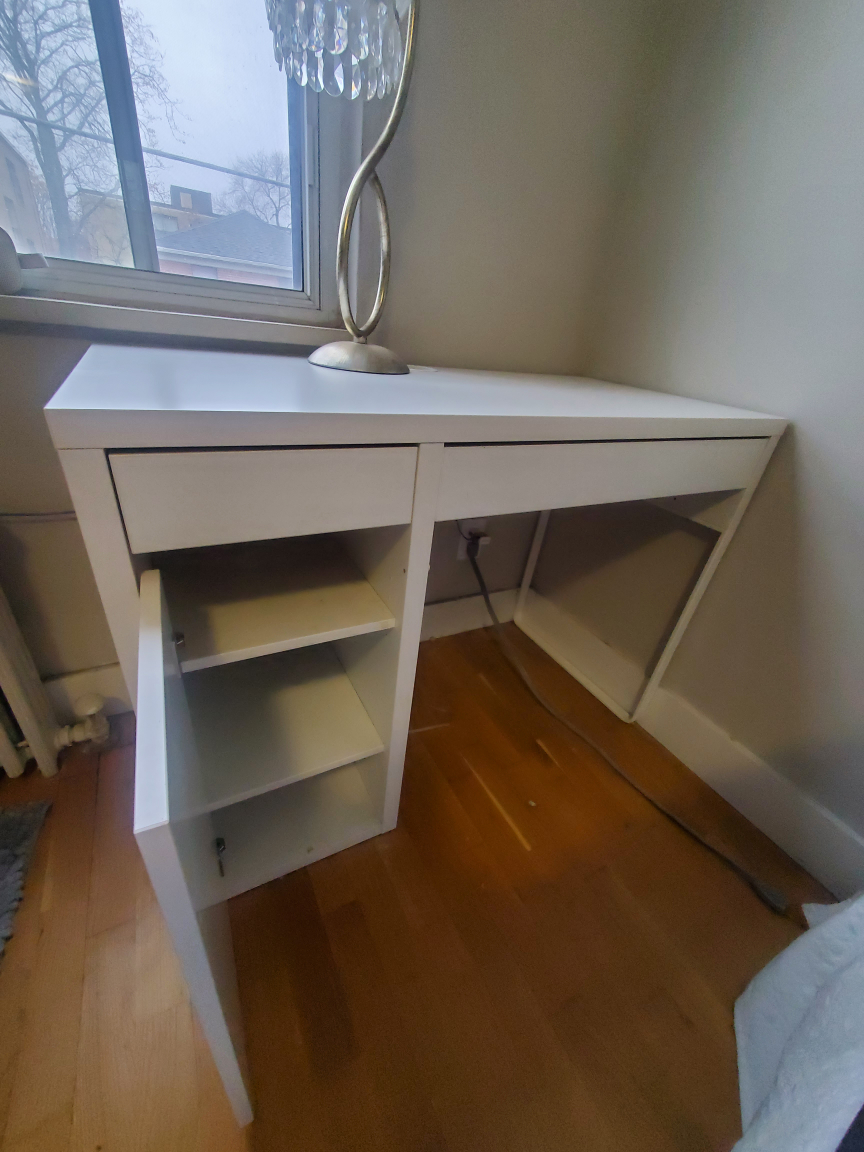 white ikea desk - photo 2