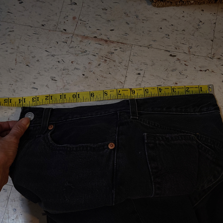 Levi's women's Jean 👖 image indicator(6)