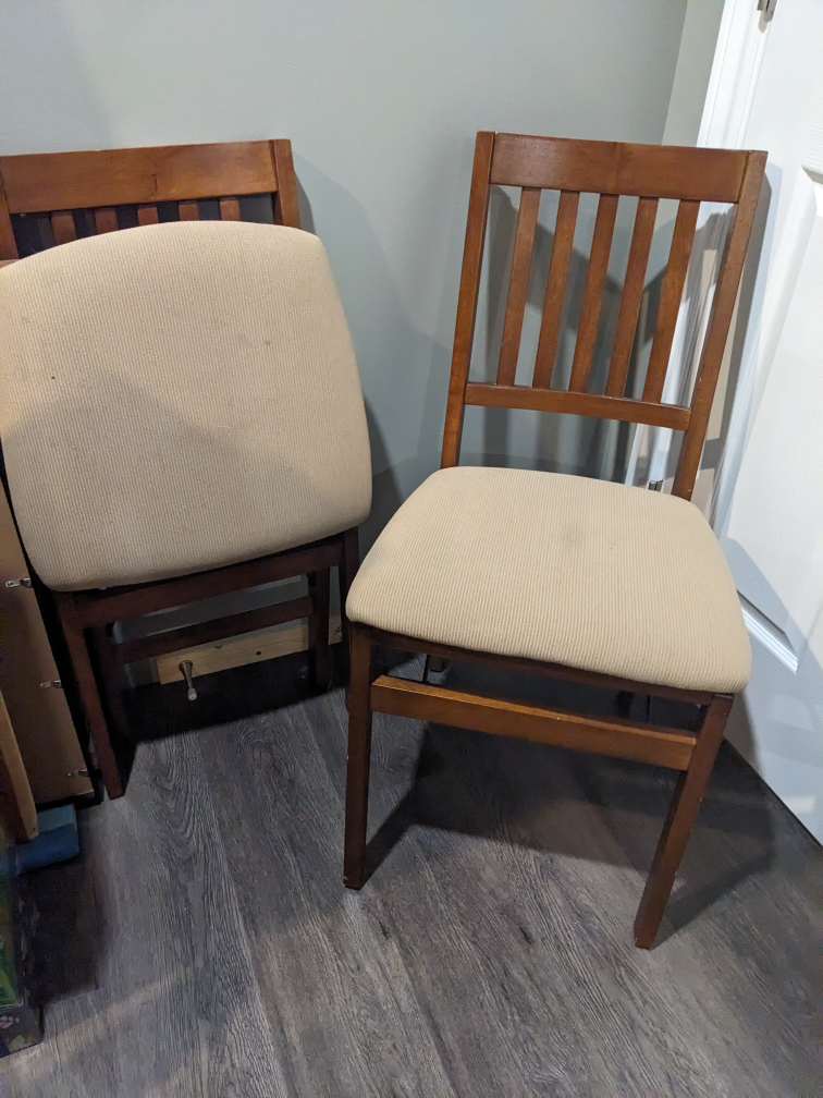 2 collapsible dinning chairs