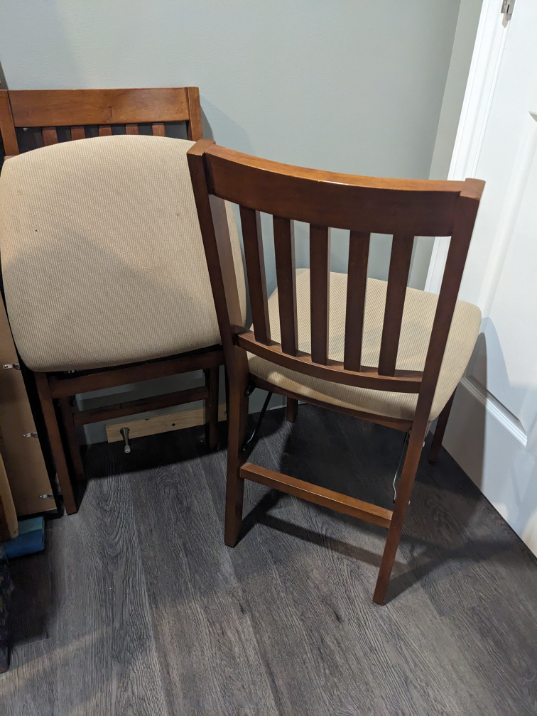 2 collapsible dinning chairs - photo 2