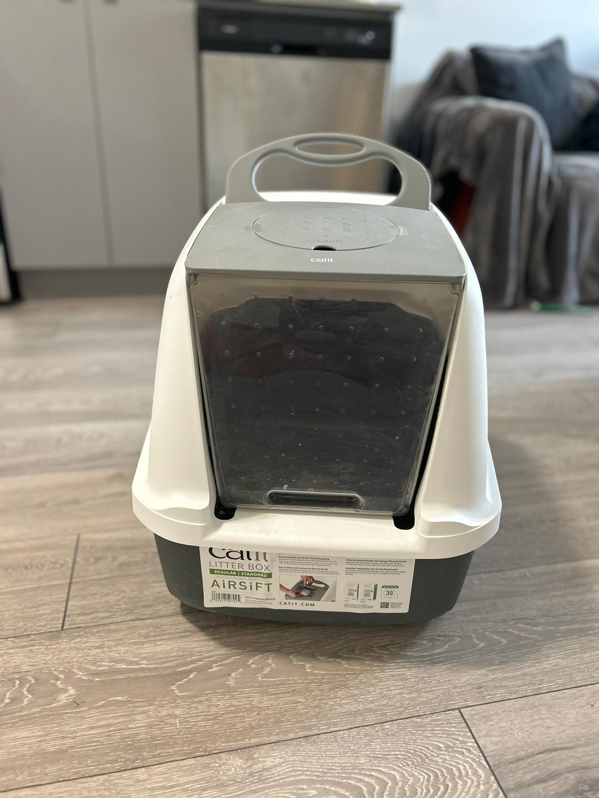 Cat litter box thumbnail