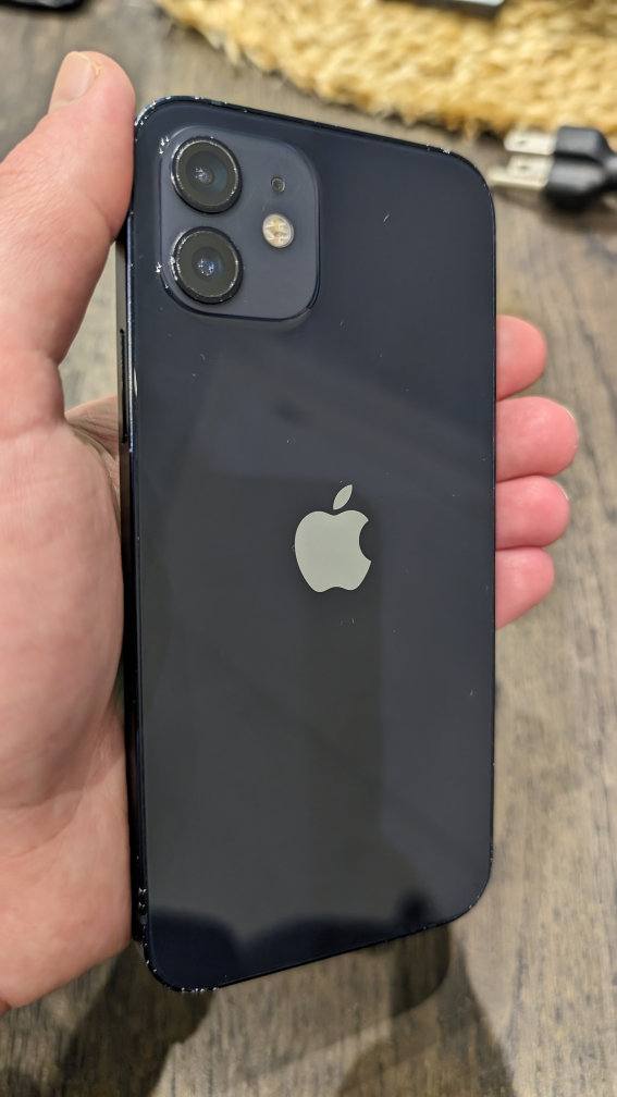 iPhone 12 64GB image indicator(3)