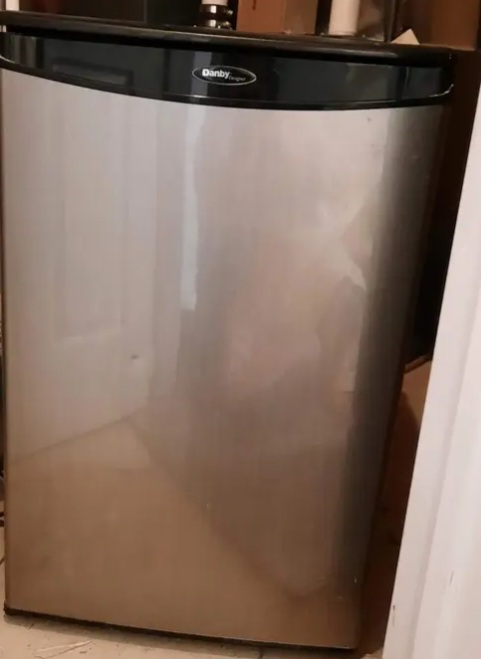 mini fridge - photo 2