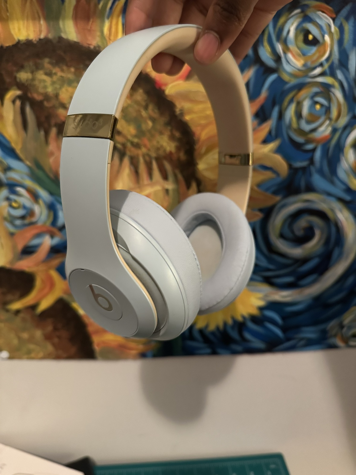 Beats Studio3 Over-Ear Noise Cancelling Headphones thumbnail