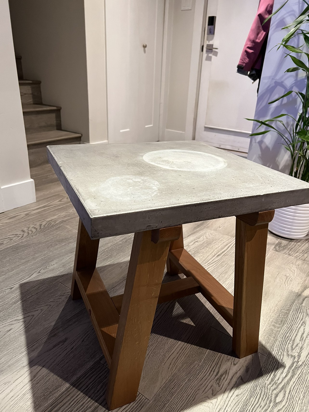 Coffee/side table with cement top image indicator(2)