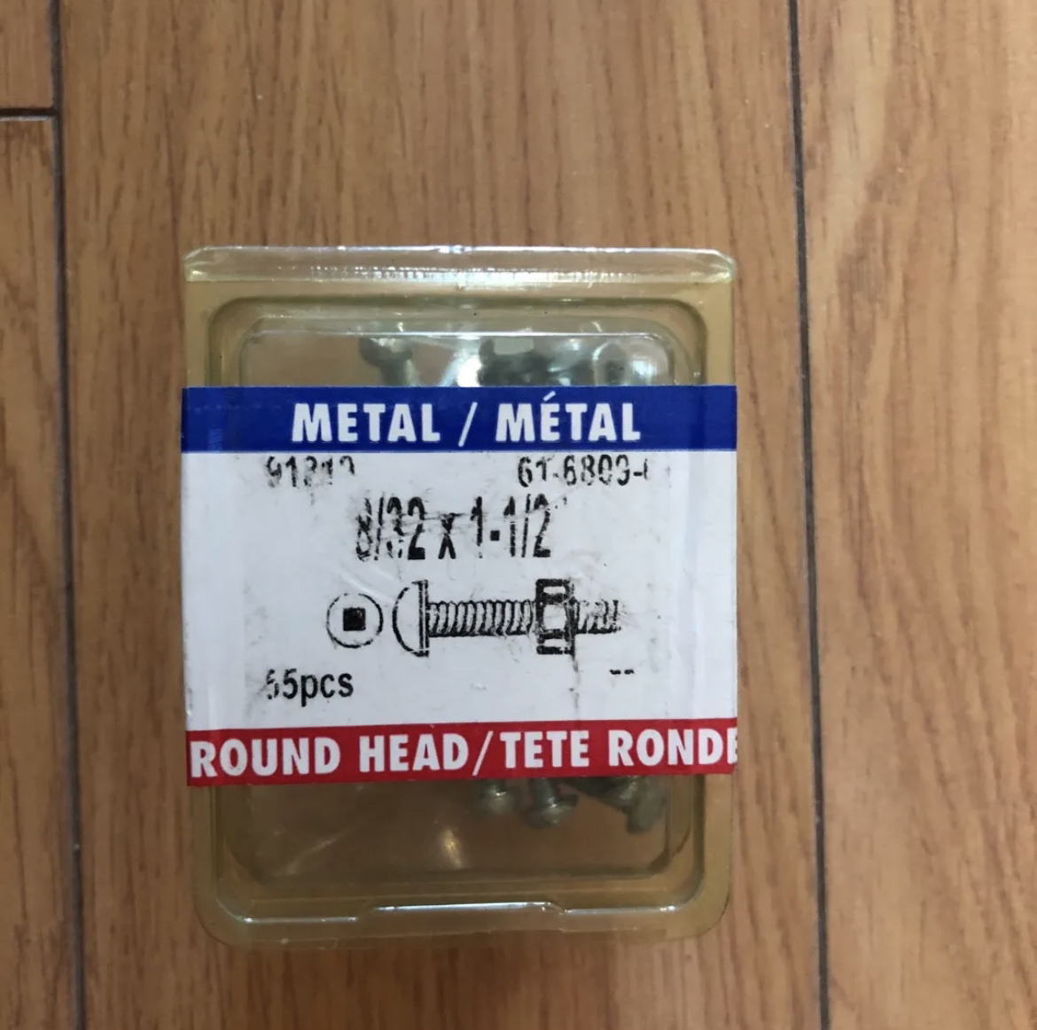 Metal round head bolts, nuts & screws image indicator(2)