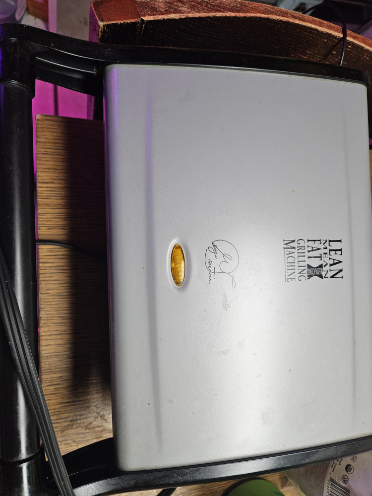 electric grilling machine