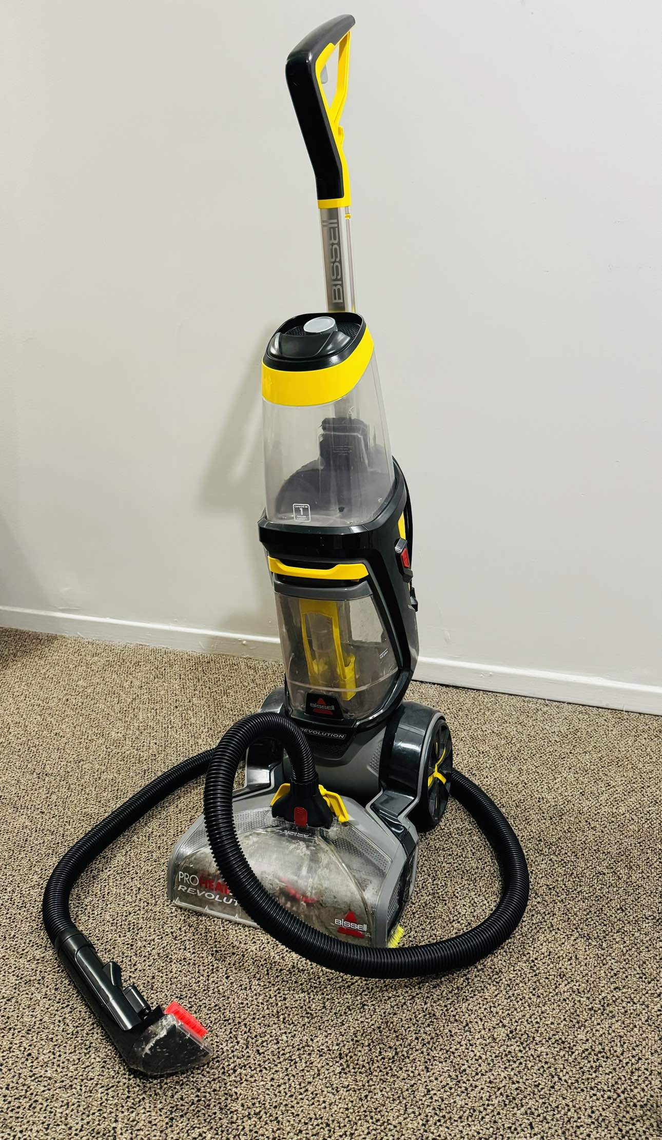 Bissell Carpet Cleaner (Yellow) - photo 5