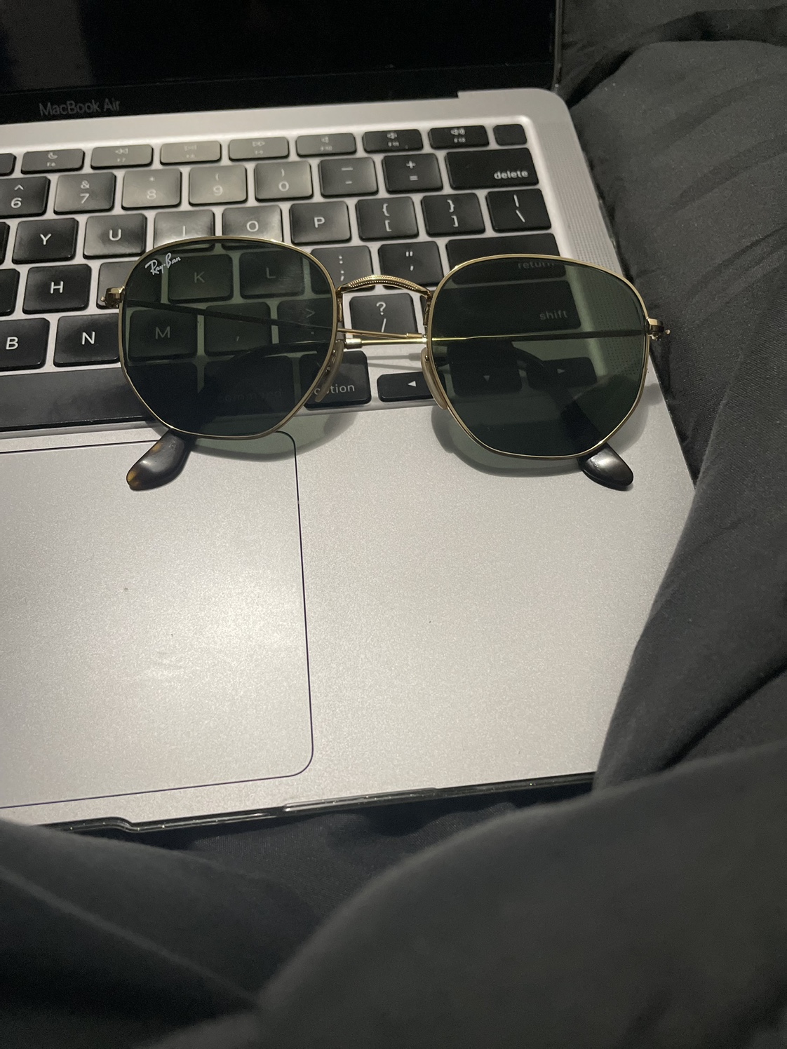 Ray Ban sunglasses thumbnail