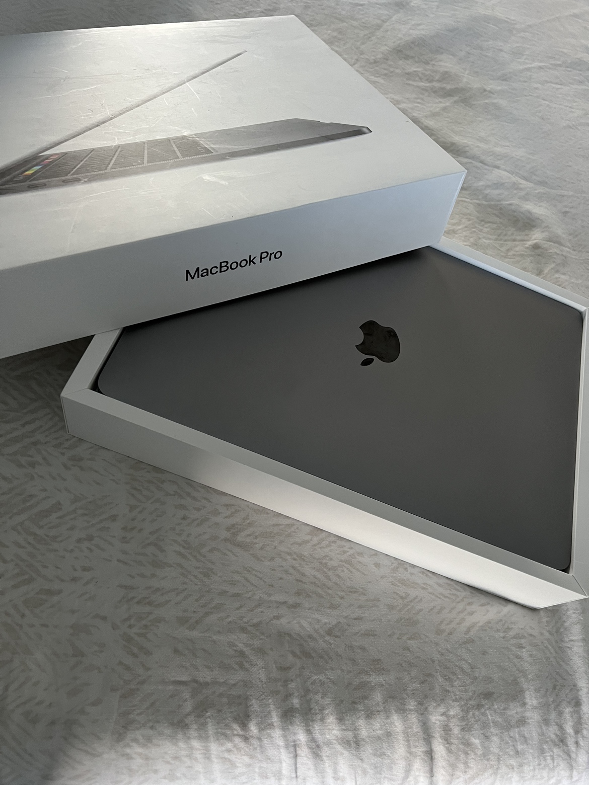 2020 13-inch MacBook Pro - photo 2