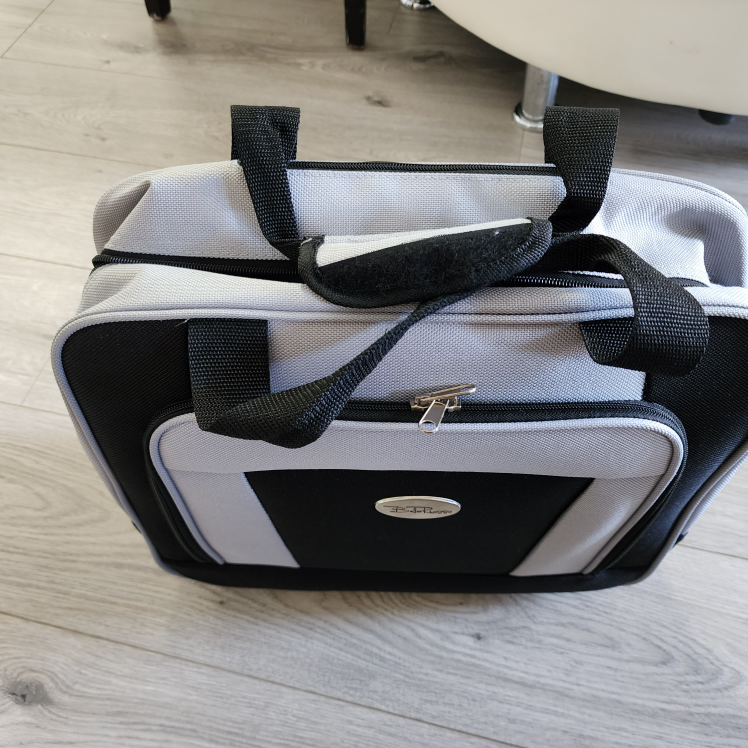 BellaRusso Carry on Business Bag image indicator(5)