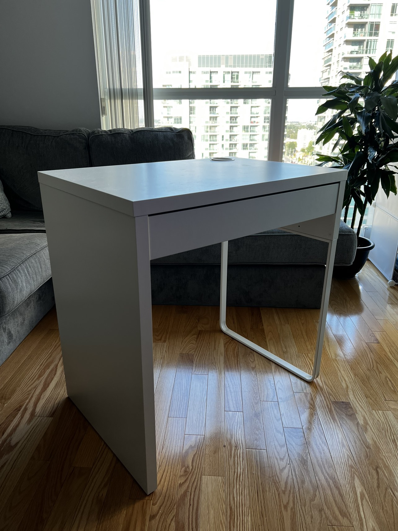 IKEA Desk - photo 3