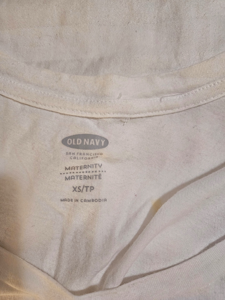 Maternity Tops Various Sizes - photo 4